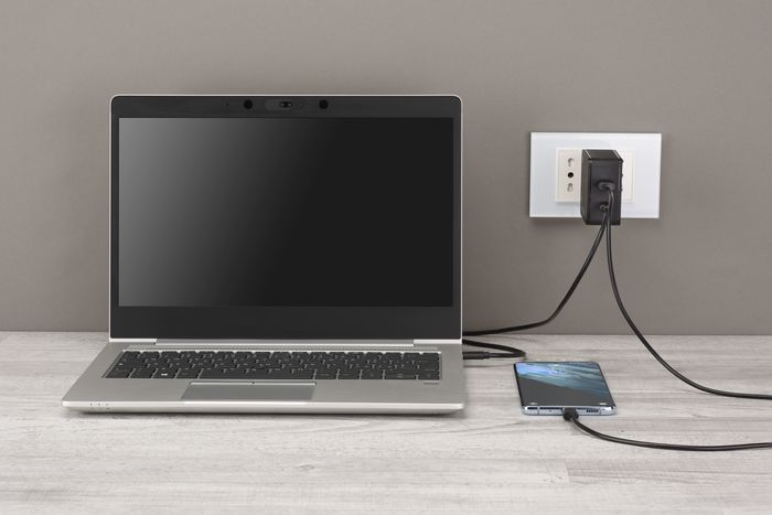 Duo Charger Ultra - USB-C Laptop, MacBook, Smartphones
