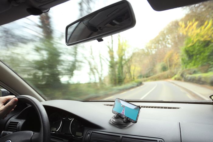 Tapis antidérapant pour voiture avec support de navigation rotatif