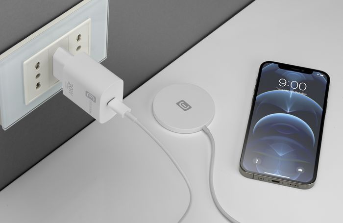 Mag Kit Wireless Charger - iPhone 12 and later
