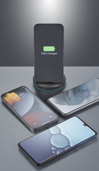 Podium Wireless Charger 15W - Apple, Samsung and other Wireless Smartphones